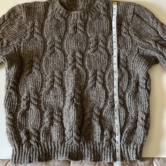 Wool sweater. Size small. - Picture 4 of 5
